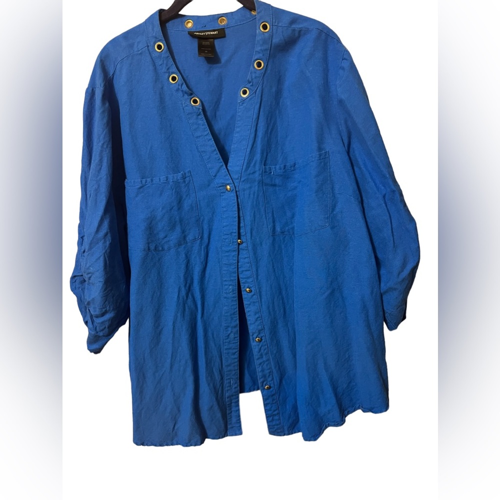 Electric blue linen mixed blouse with gold grommets collar